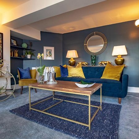 Pass The Keys Art Deco Inspired Apartment With Roof Top Views Shrewsbury Exterior photo